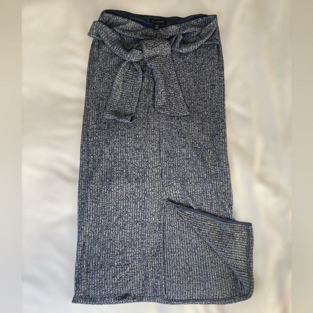 Banana Republic Skirt 🤍